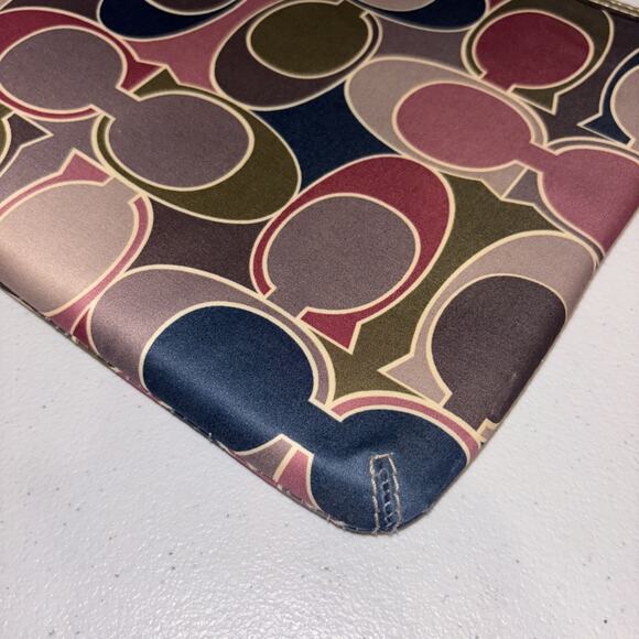 COACH F61792 Signature Logo Padded Tablet IPad Case Sleeve Satin Pink Gold EUC! - Picture 2 of 10